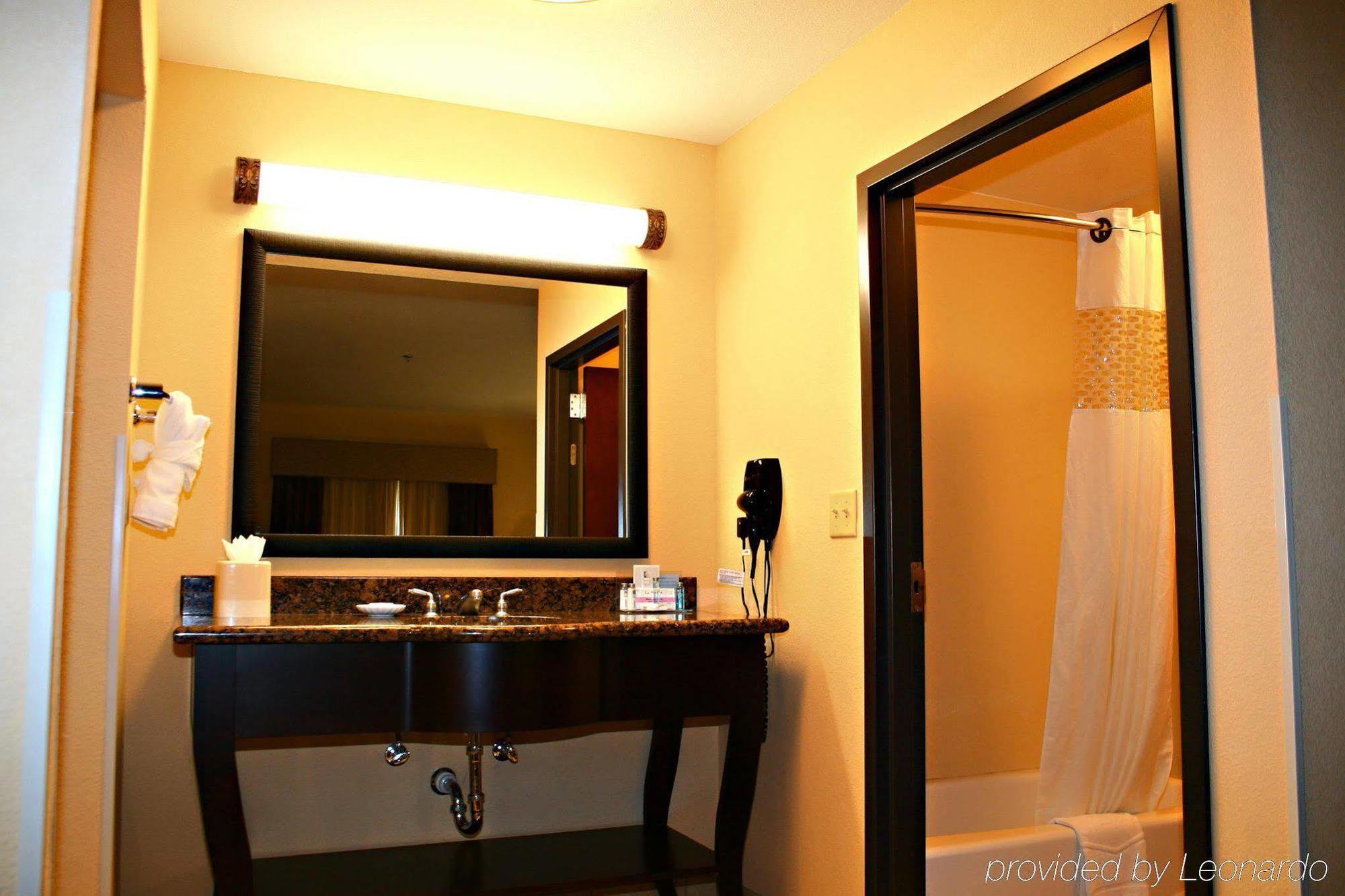 Hampton & Austin South 3*